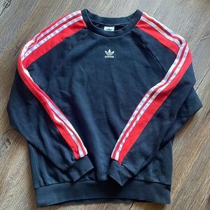 🔥 Vintage Adidas Sweatshirt - Classic Style with Iconic Trefoil Logo
